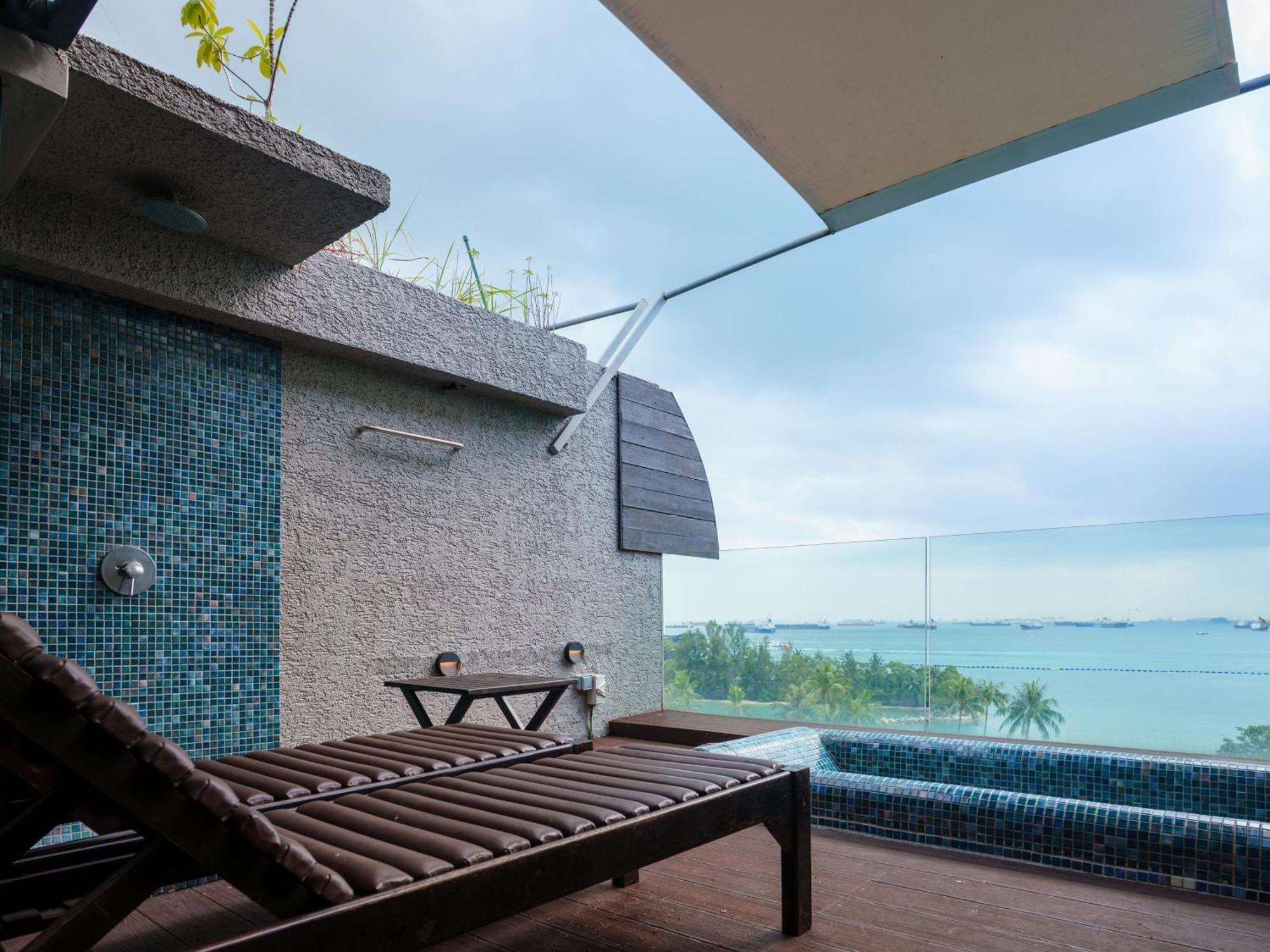 Roof Garden Suite Queen